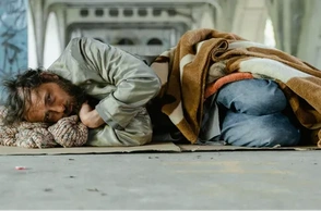 К чему снится бомж